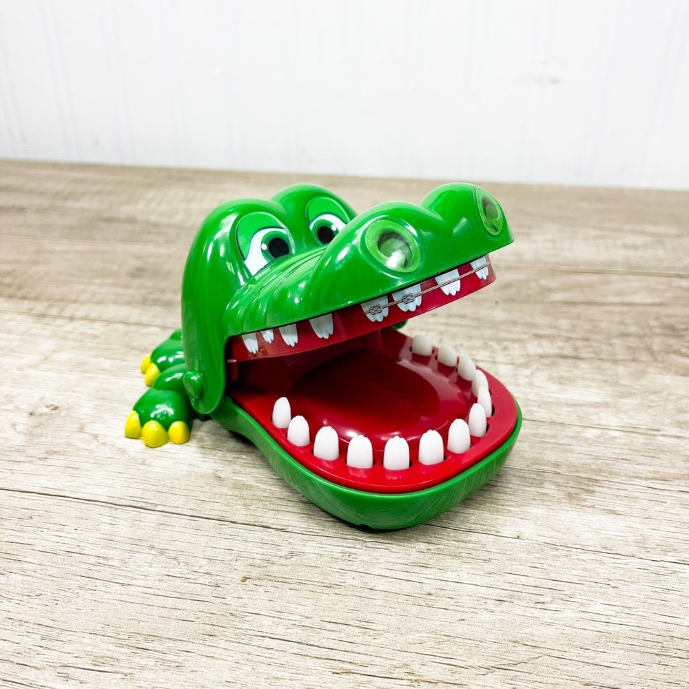 Crocodile Dentist - A Grouchy Friend with a Grievous Toothache - Replacement!